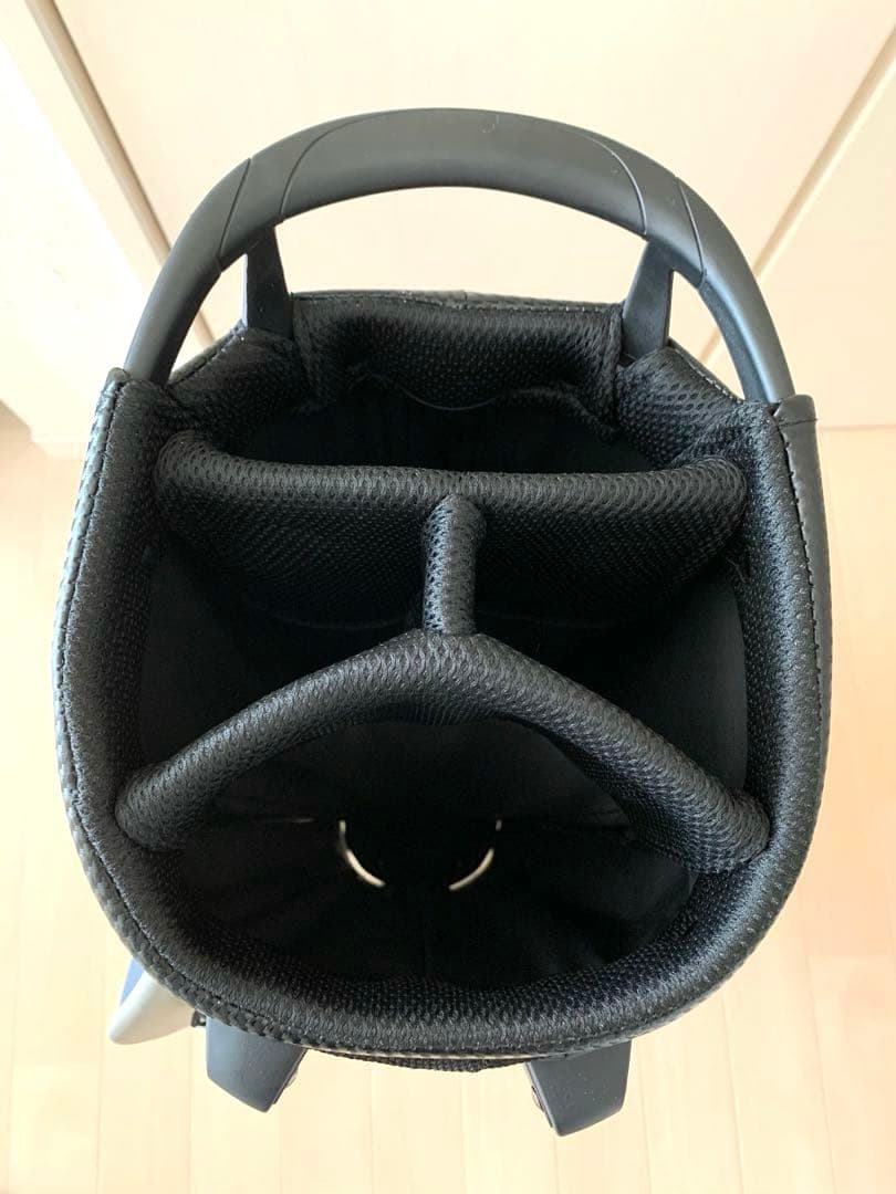 ＂ほぼ新品＂テーラーメイド　グローバルツアーモデル　スタンドバッグ