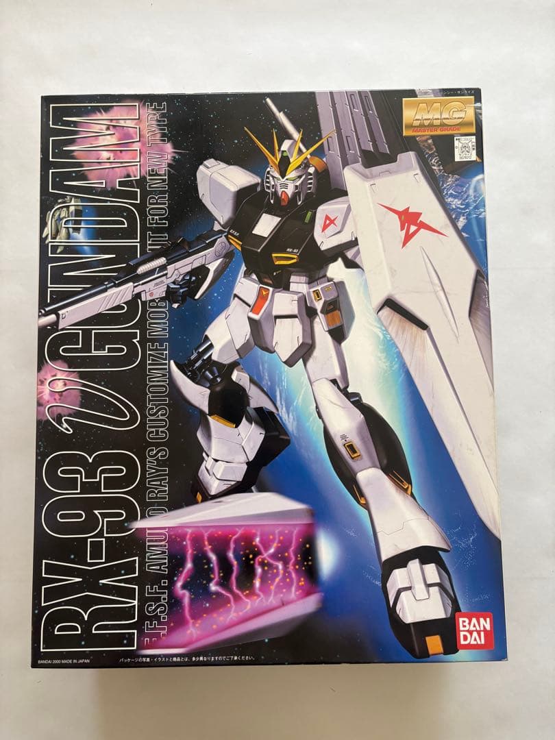 MG RX-93 νガンダム