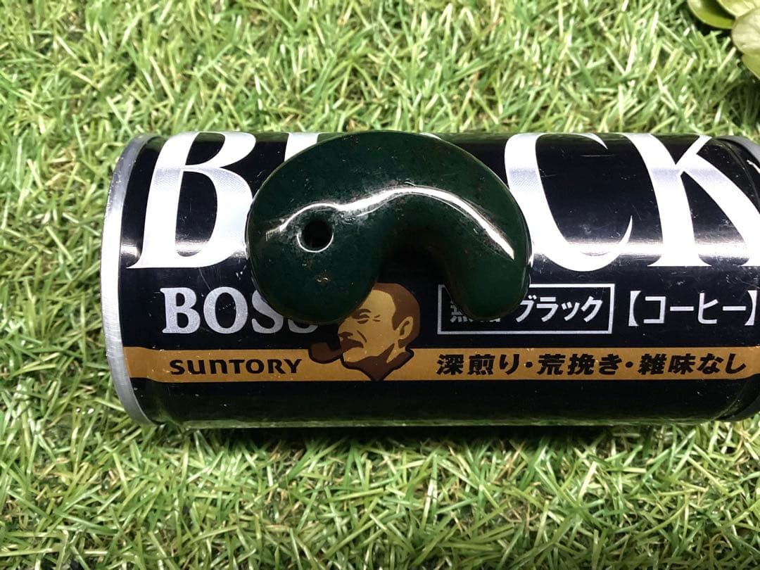 ✳摩訶不思議な力　特大出雲石勾玉【碧玉】赤い鉄分浮かぶ濃厚な結晶　鑑別書付‼️