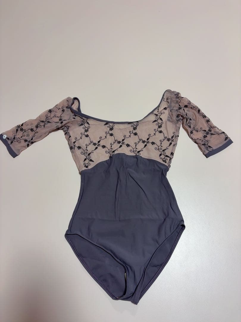 最終値下げ　デラロミラノ　レオタード　Mサイズ