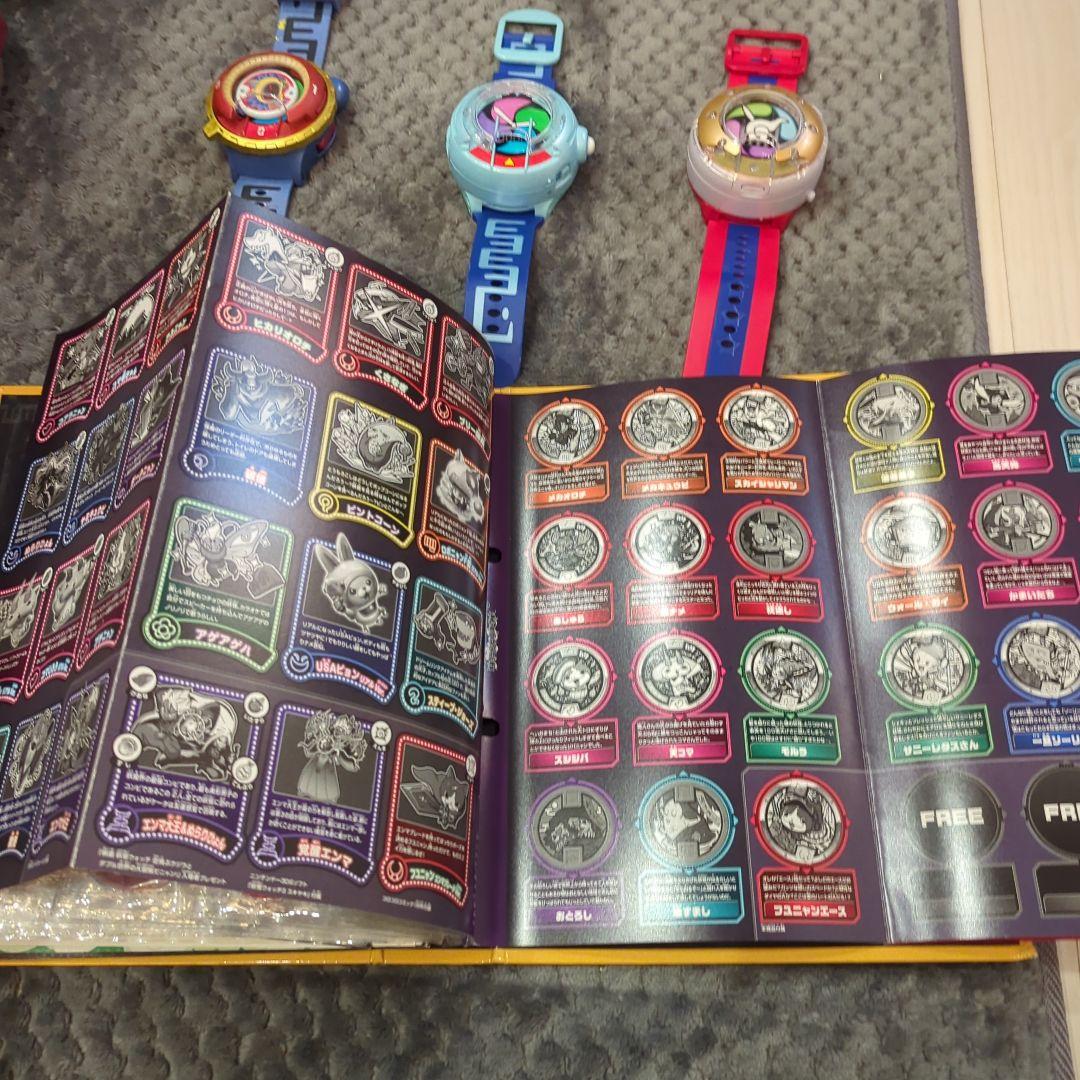 妖怪ウォッチ3個とコレクションメダルケースセット