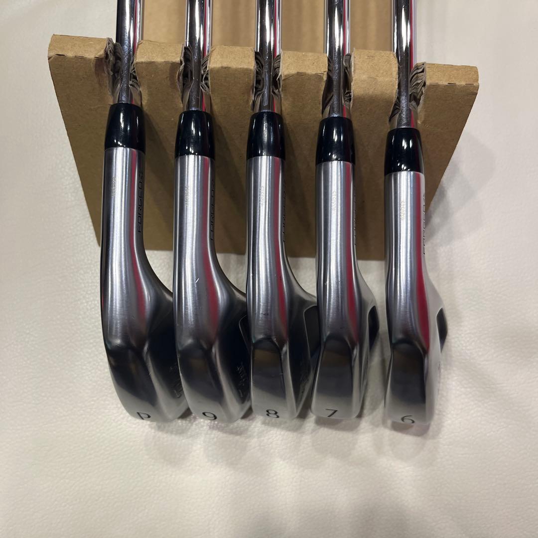 タイトリスト　　T100 880AMC 6ーP