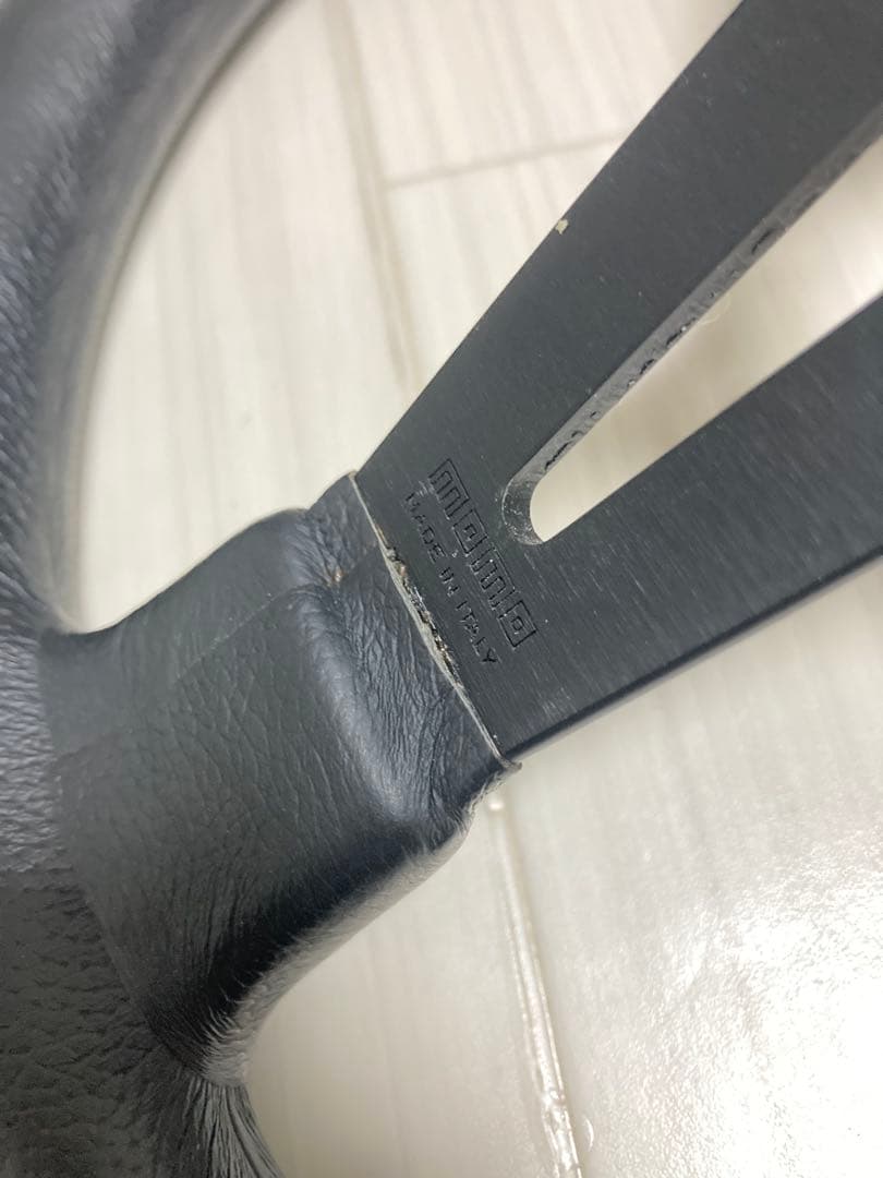 momo ステアリング MOD.08 35Φ レザー/ブラックスポーク