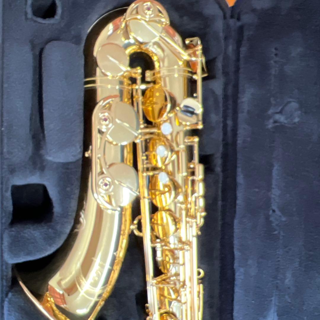 テナーサックス YTS-62 です。