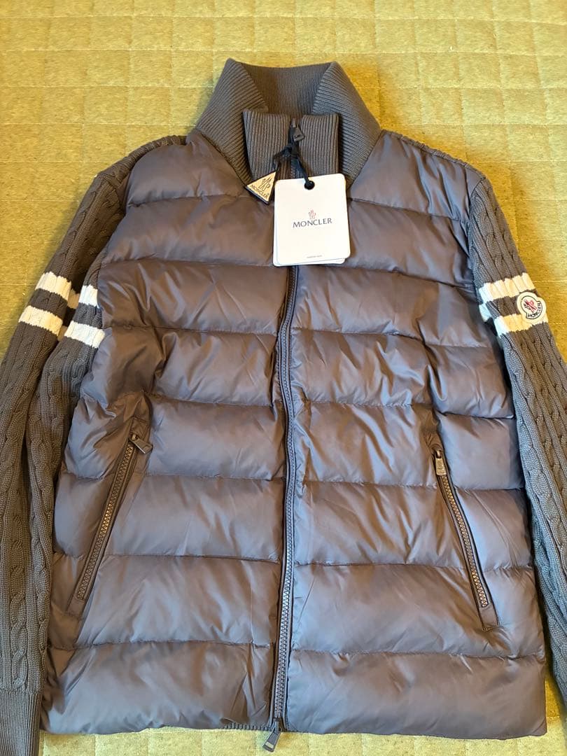 【新品未使用】モンクレール MAGLIONE TRICOT CARDIGAN M