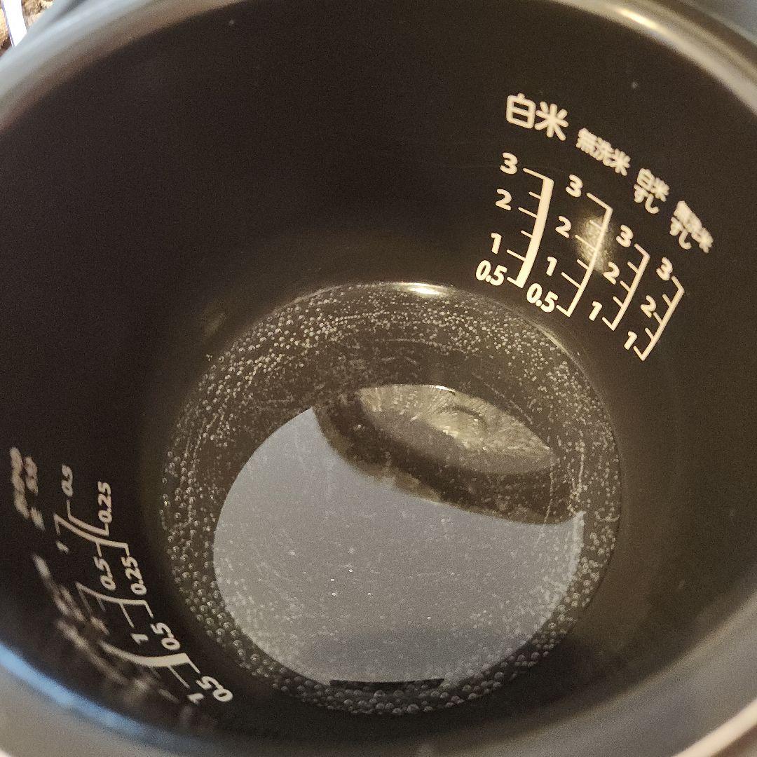 TOSHIBA　IH炊飯器　RC-5XT ブラック　2024年製　3合炊き