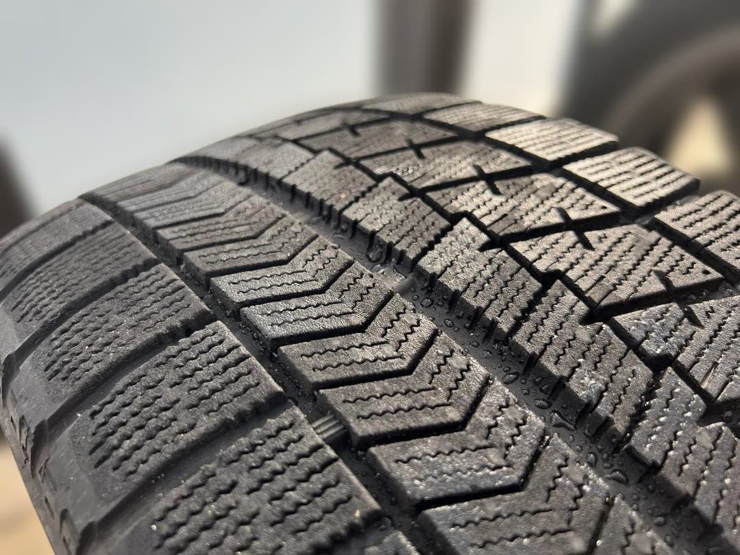 スバル 17インチ スタッドレスタイヤホイールセット ブラック