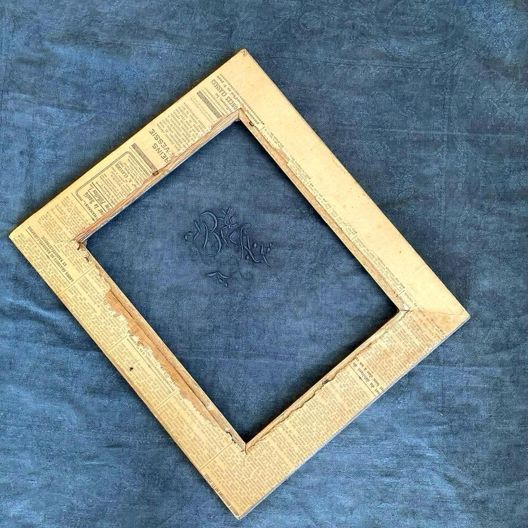 ♪フランスアンティーク 装飾模様が素敵なフレーム 額