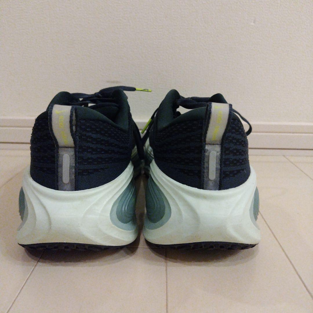 「最終値下げ」Nike ボメロプラス　サイズ27cm 美品