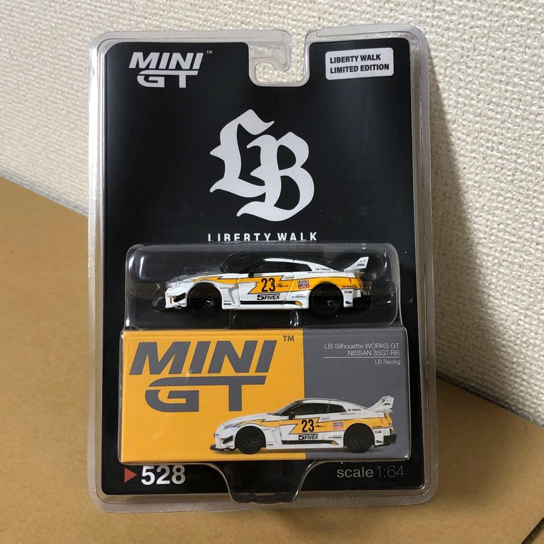 MINI GT ミニGT　LBWK　日産 35GT-RR　LB RACING