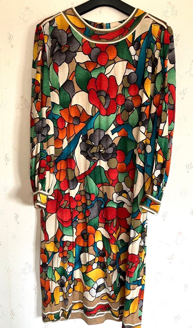 レオナール シルク ウールワンピース 金ボタン