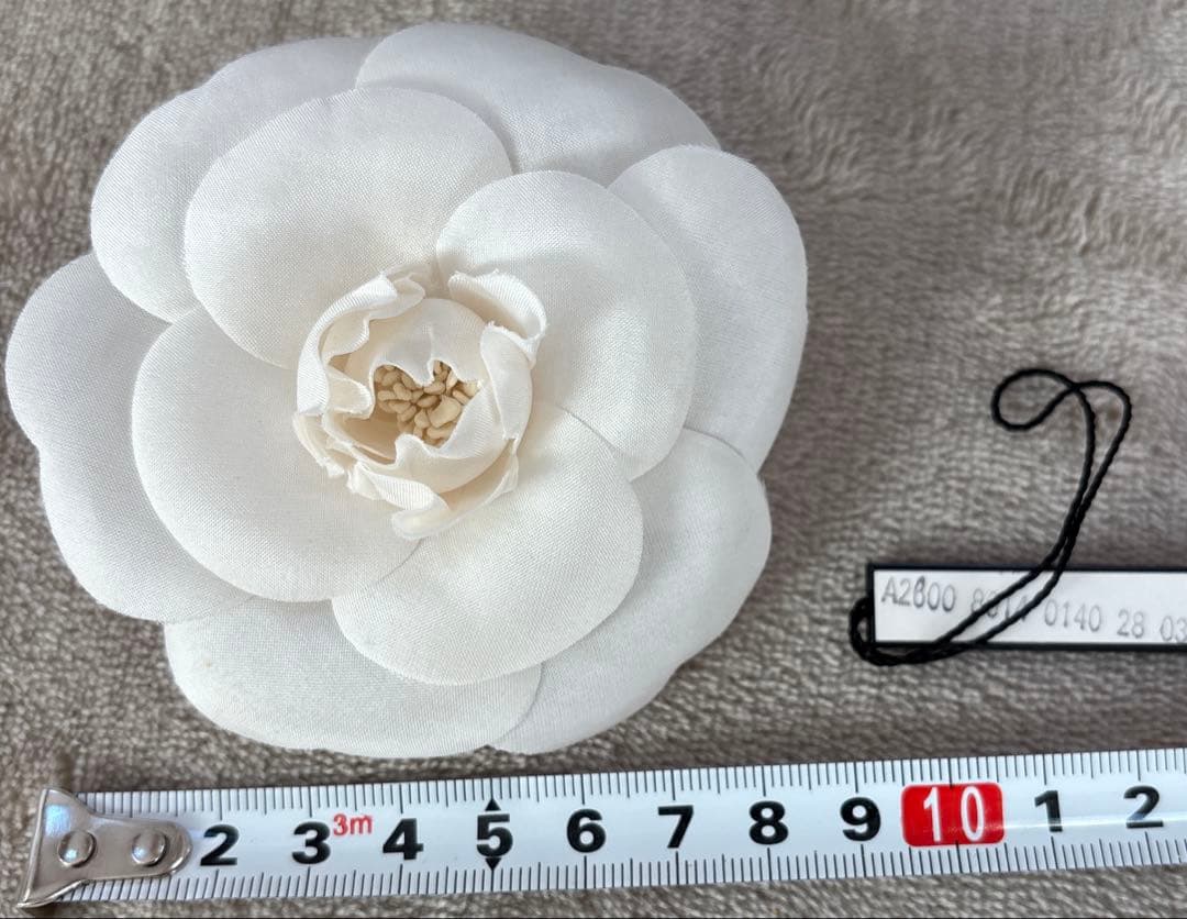 【稀少】【ヴィンテージ】CHANELカメリア ブローチ シャネルプレート付き