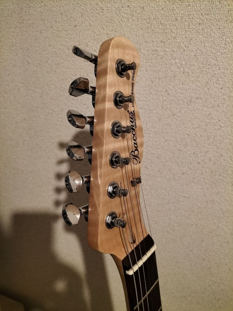 Bacchusバッカス テレキャスターBTE-1R/ブラック【トラ杢ネック】