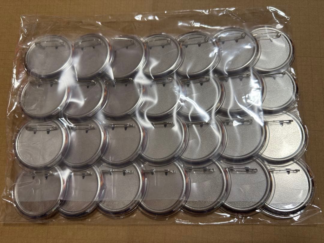 両面宿儺 呪術廻戦 TOHO ホロ缶バッジ 痛バ利用分28個セット