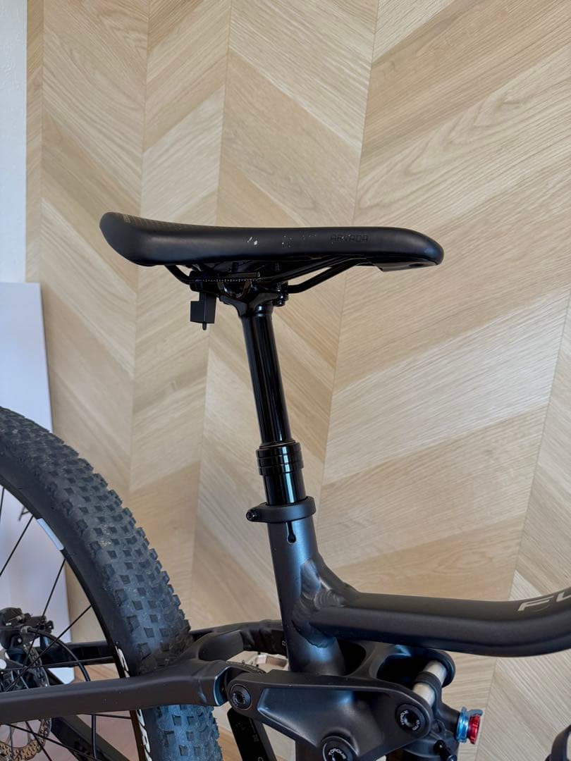 TREK Fuel EX 5 Gen5 2023 フルサス 29インチ Sサイズ