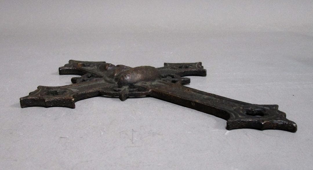 隠れキリシタン　クロス仏坐像　十字架壁掛け