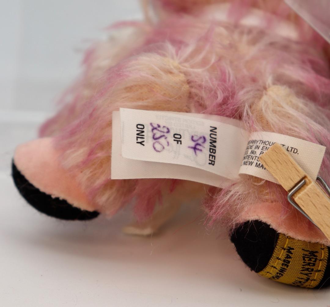 コレクション TOY MUSEUM TIPPED PINK BUNNY PUNKINHEAD