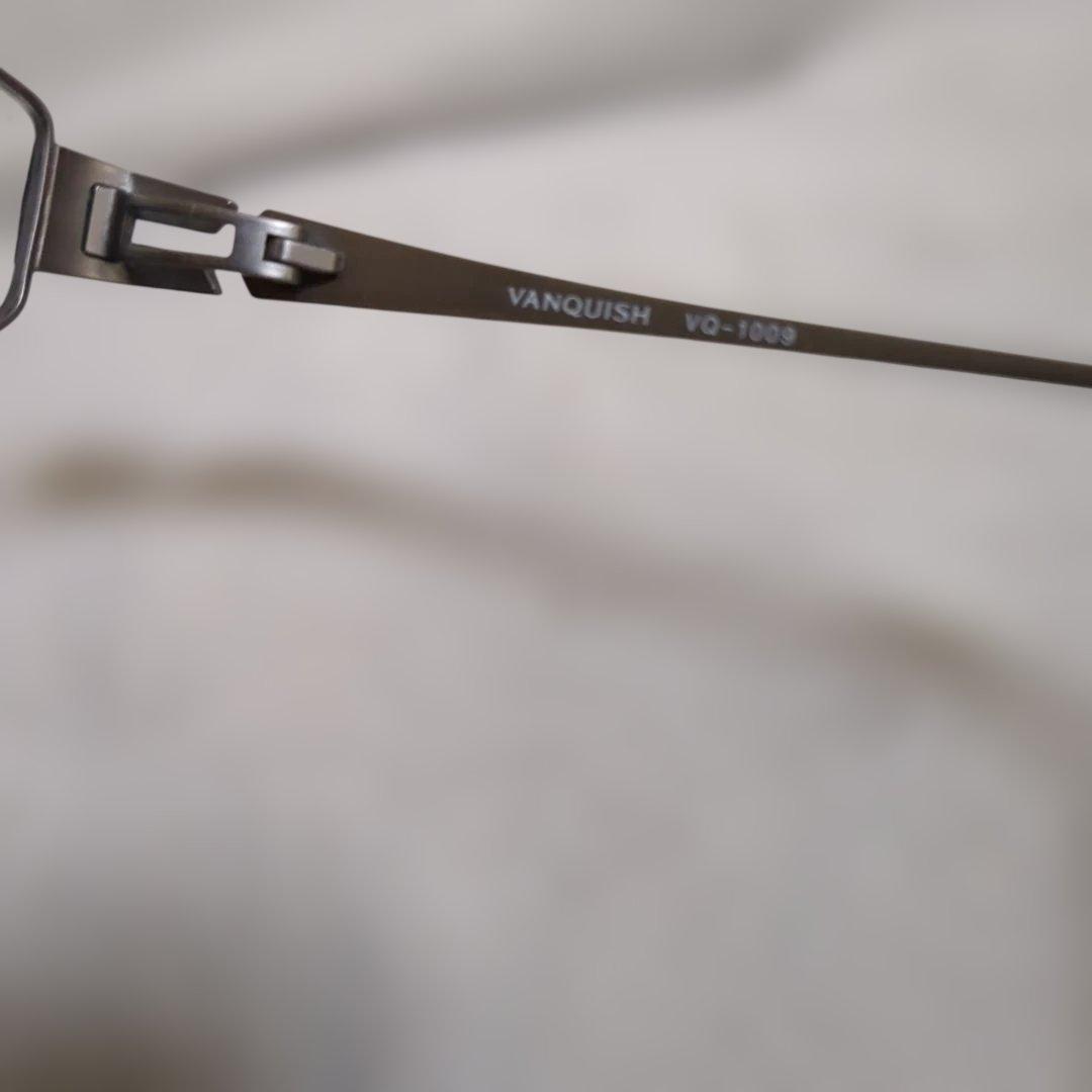 VANQUISH メガネ ケース付き度入り