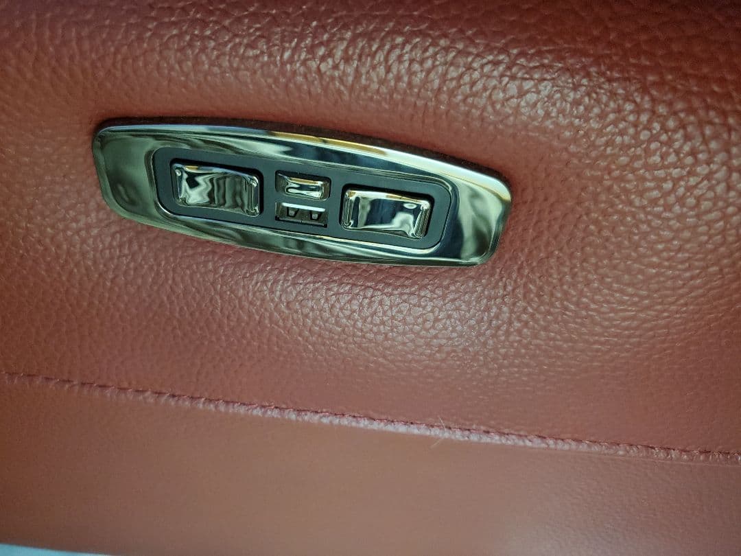 LOVEちゃんさん ヤマダ電機 電動リクライニングソファー リクライニングソファ