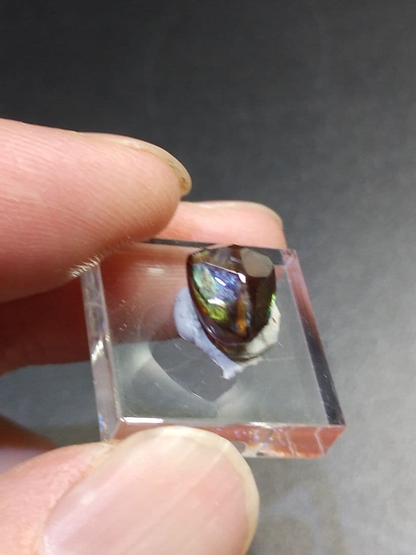 レインボーガーネット、カット石　225