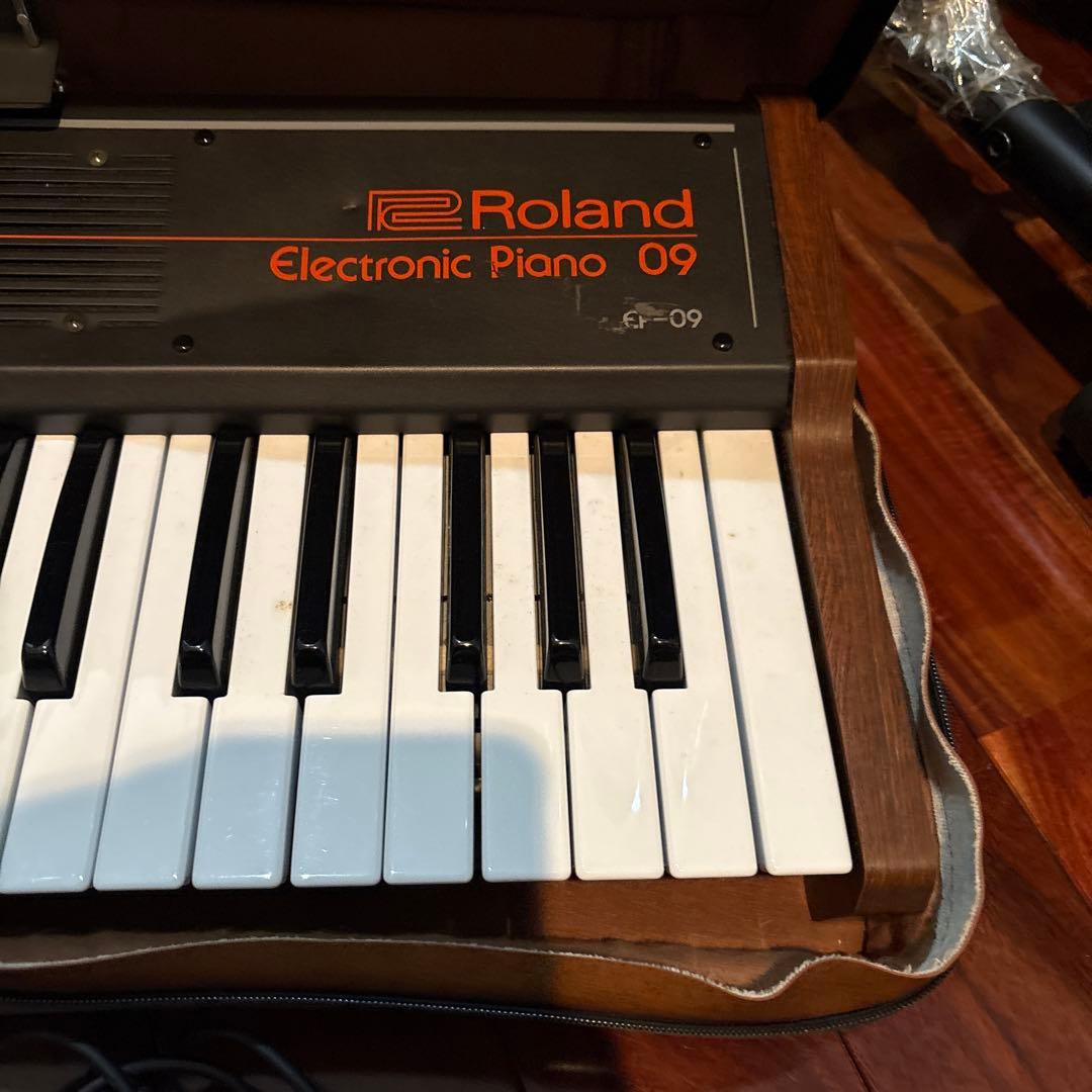Roland Electronic Piano 09 61キー　電子ピアノ