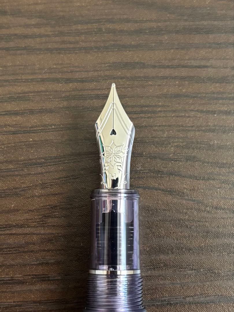 【中古美品】「文具館コバヤシオリジナル」鉄仙 M