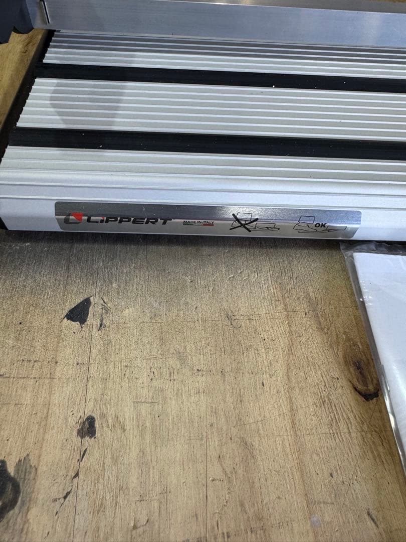 ヒオキング　アルミ製スイング式ステップ 550幅