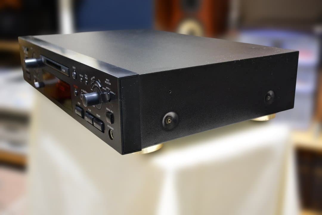 TASCAM MD-350 MDデッキ（業務用）