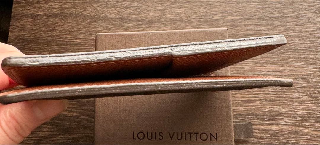 ルイヴィトン　カードケース