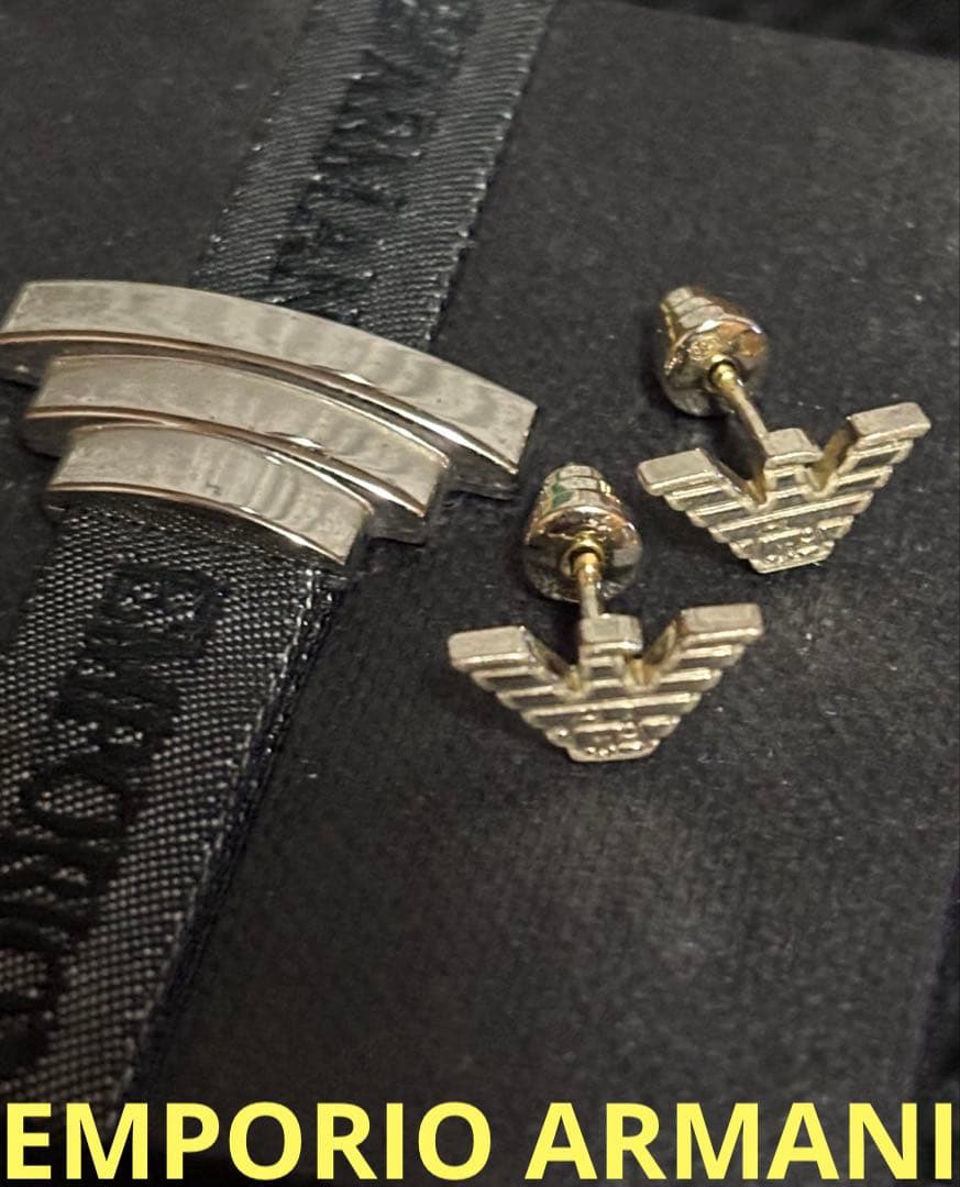 ★エンポリオアルマーニ★イーグルロゴ★スタッドピアス★