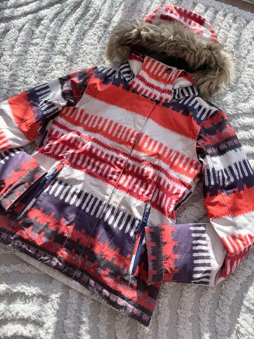 ROXY スノーボードウェア S 女性用　ニット柄