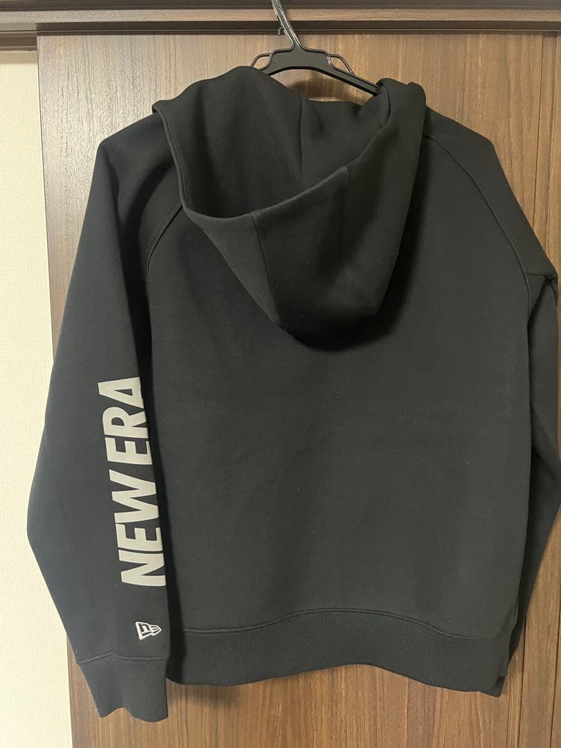 ニューエラ スウェット 上下 メンズ テック フード付き 保温 黒