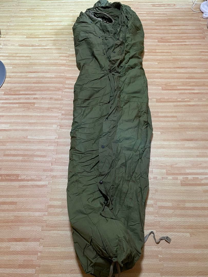 アメリカ軍　米軍実物　スリーピング　寝袋　シュラフ　カバー、収納袋付き　自衛隊