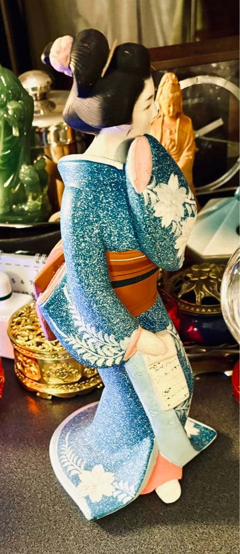 ☆50年前の美しい清らかな青色花柄の博多日本人形、絶品です！