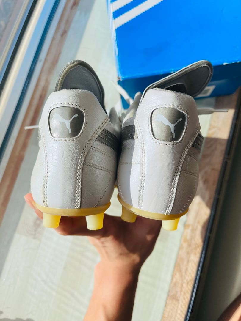 PUMA パラメヒコ　サッカーシューズ ホワイト スパイク