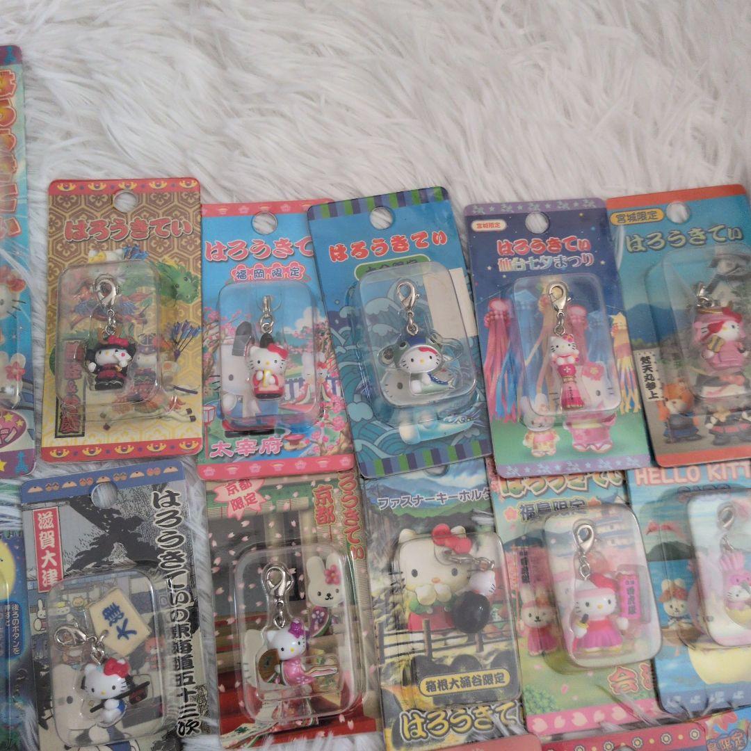ご当地ハローキティのファスナーストラップ大量セット