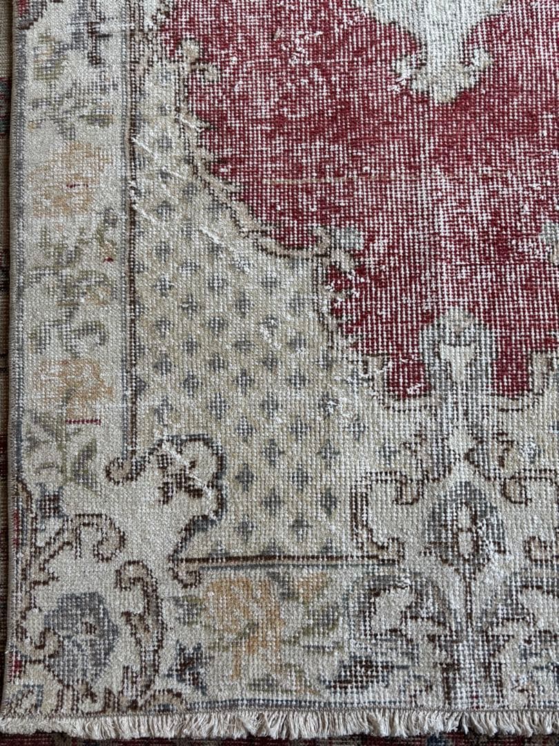 アンティークレッド　ベージュラグ　87×169 メダリオン　トルコラグ