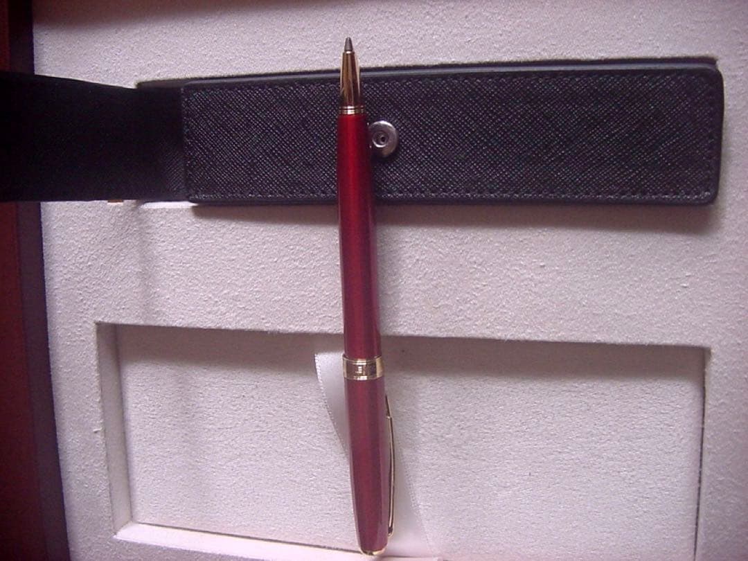 ★ソネット　PARKER　ボールペン　新品未使用　レッド皮ペンケース入り★箱入り