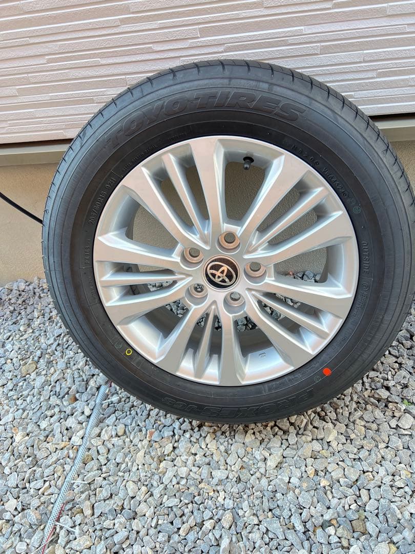 純正ナット付き！ノア 90系 16インチ 205/60r16 4本