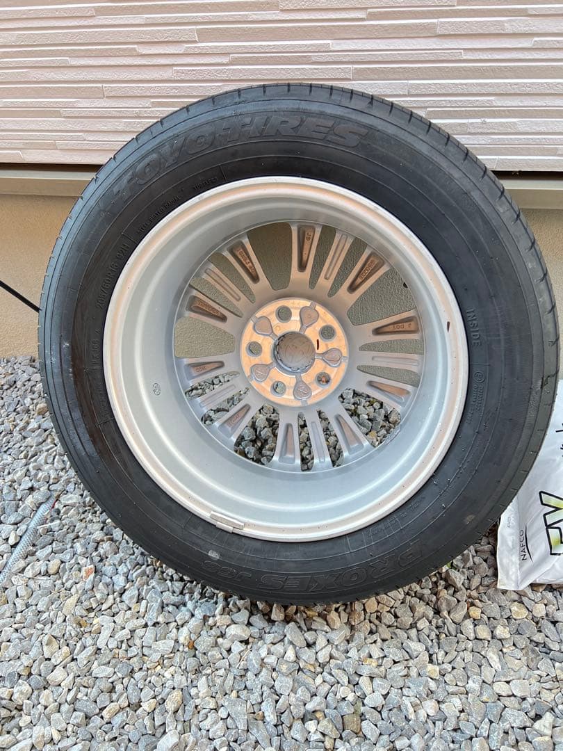 純正ナット付き！ノア 90系 16インチ 205/60r16 4本