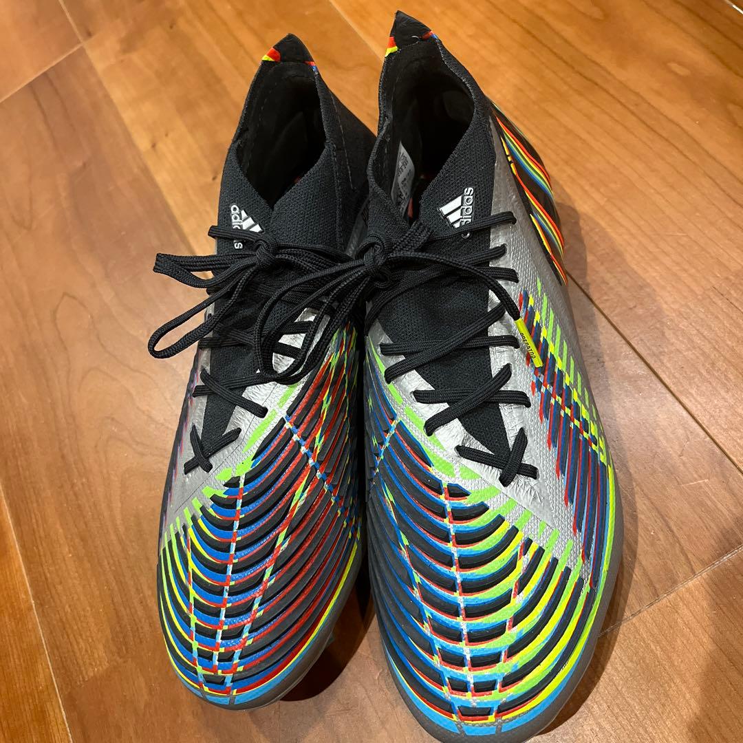 新品未使用アディダス　プレデター　25cmスパイク