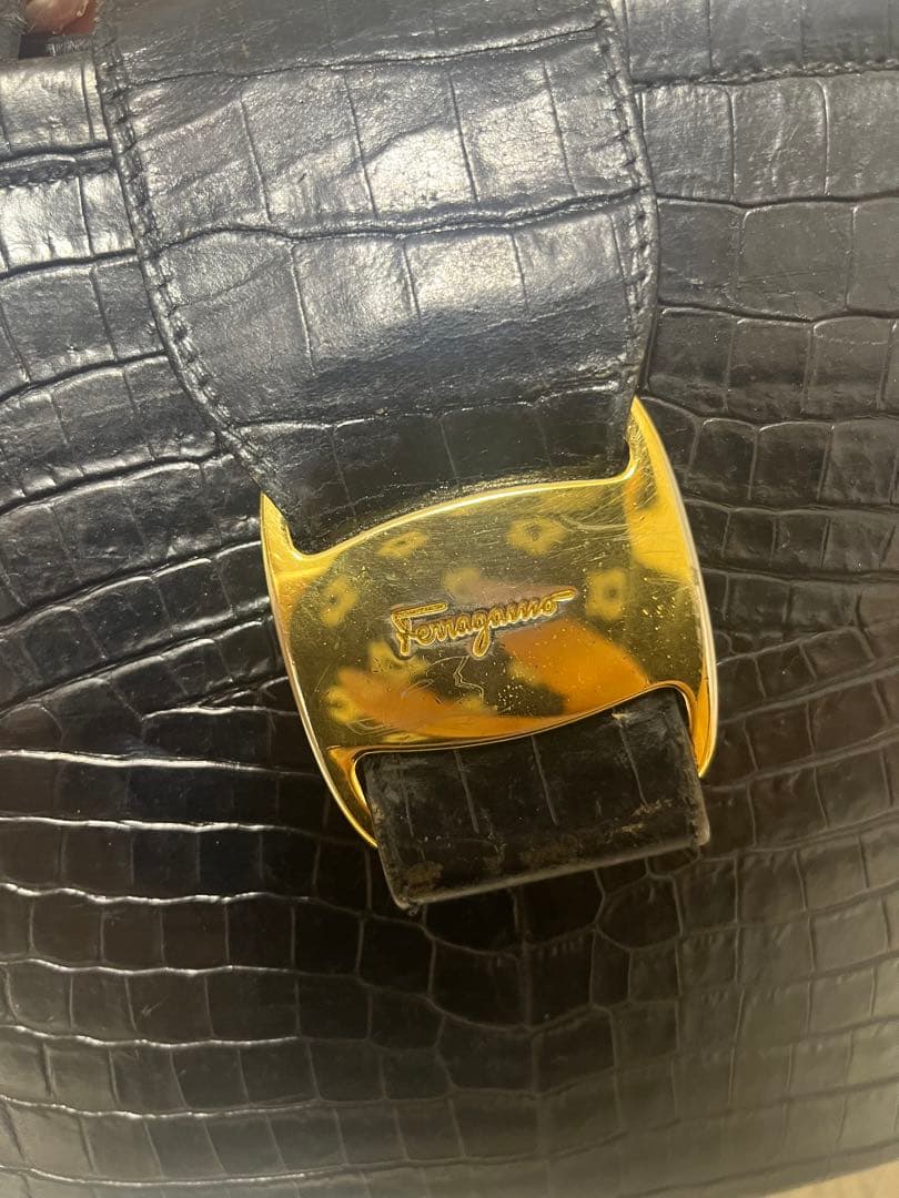 フェラガモバック