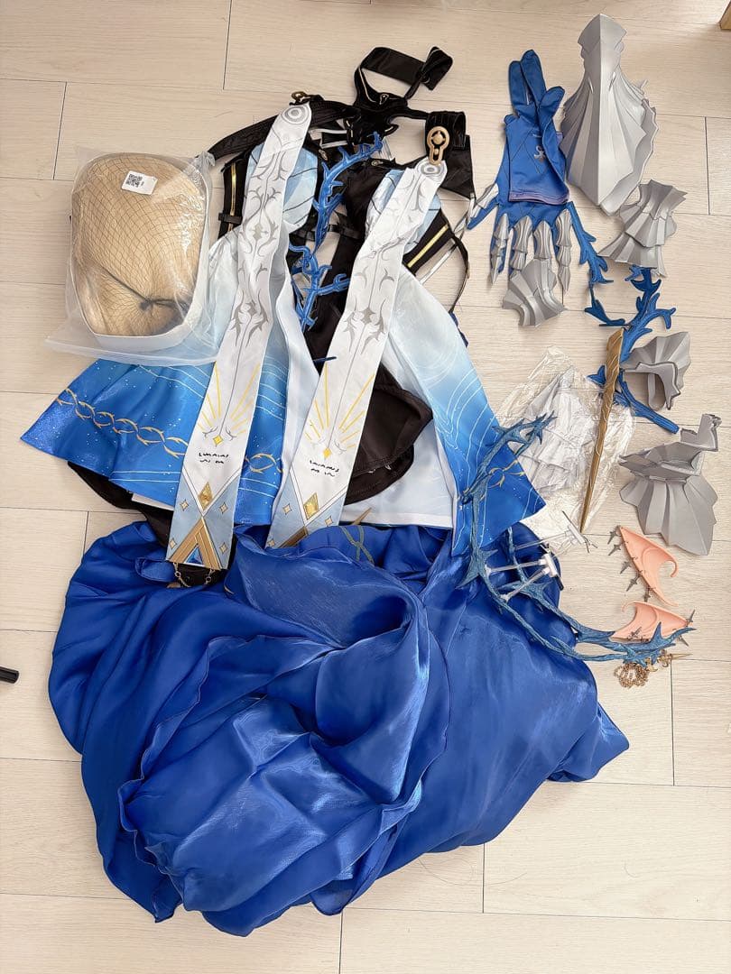 フルールドリス　鳴潮　コスプレ