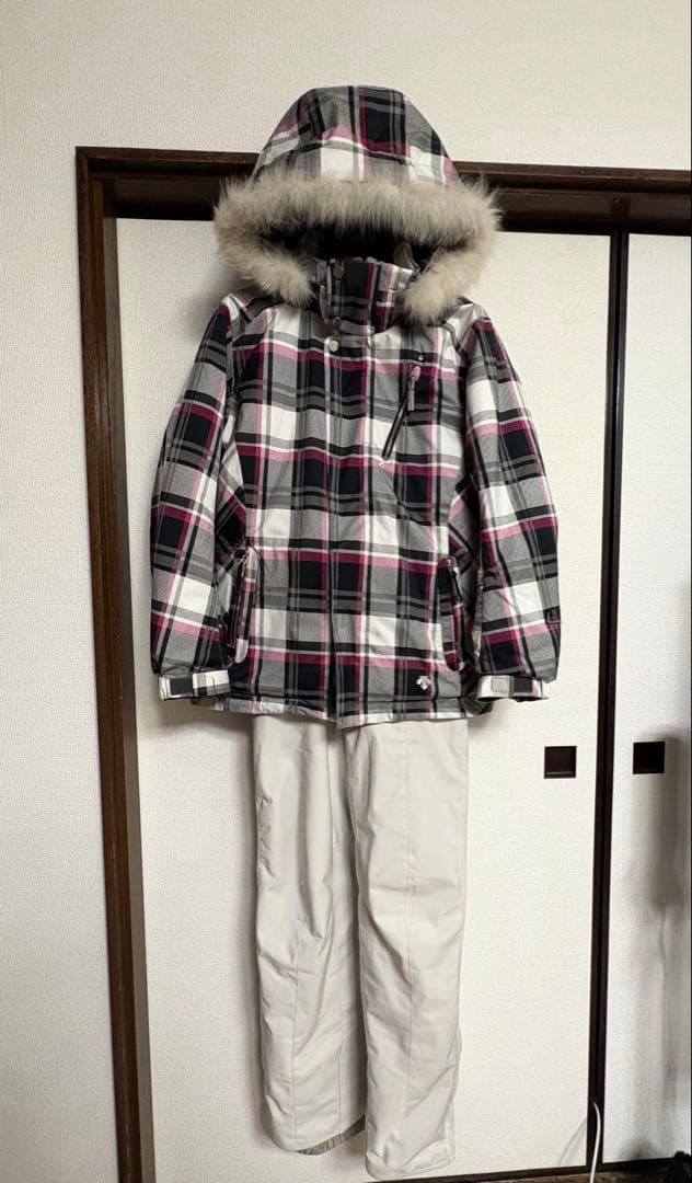 スキーウェア レディース　デサント