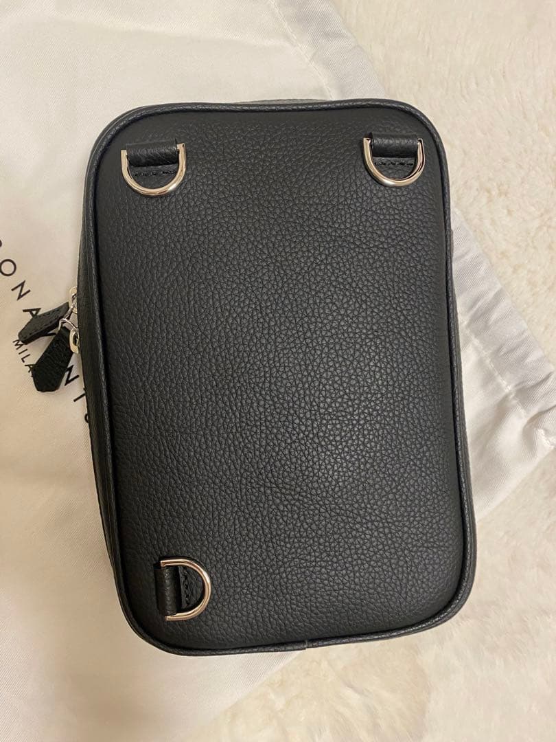 BONAVENTURA　パオロ　ブラック　 レザーショルダーバッグ