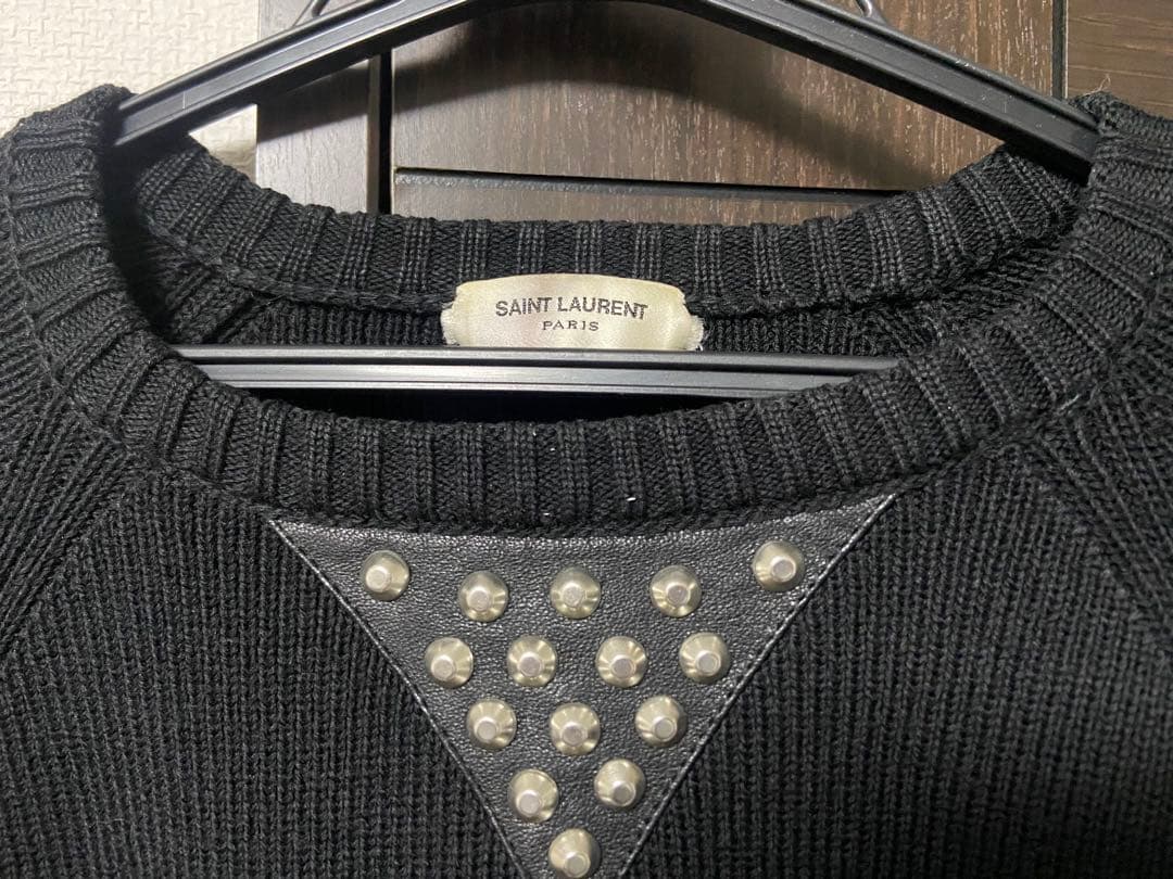 亀梨着用 SAINT LAURENT セーター