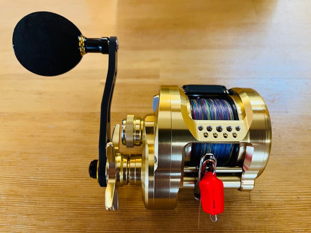 シマノ　23カルカッタコンクエストMD 300XGLH