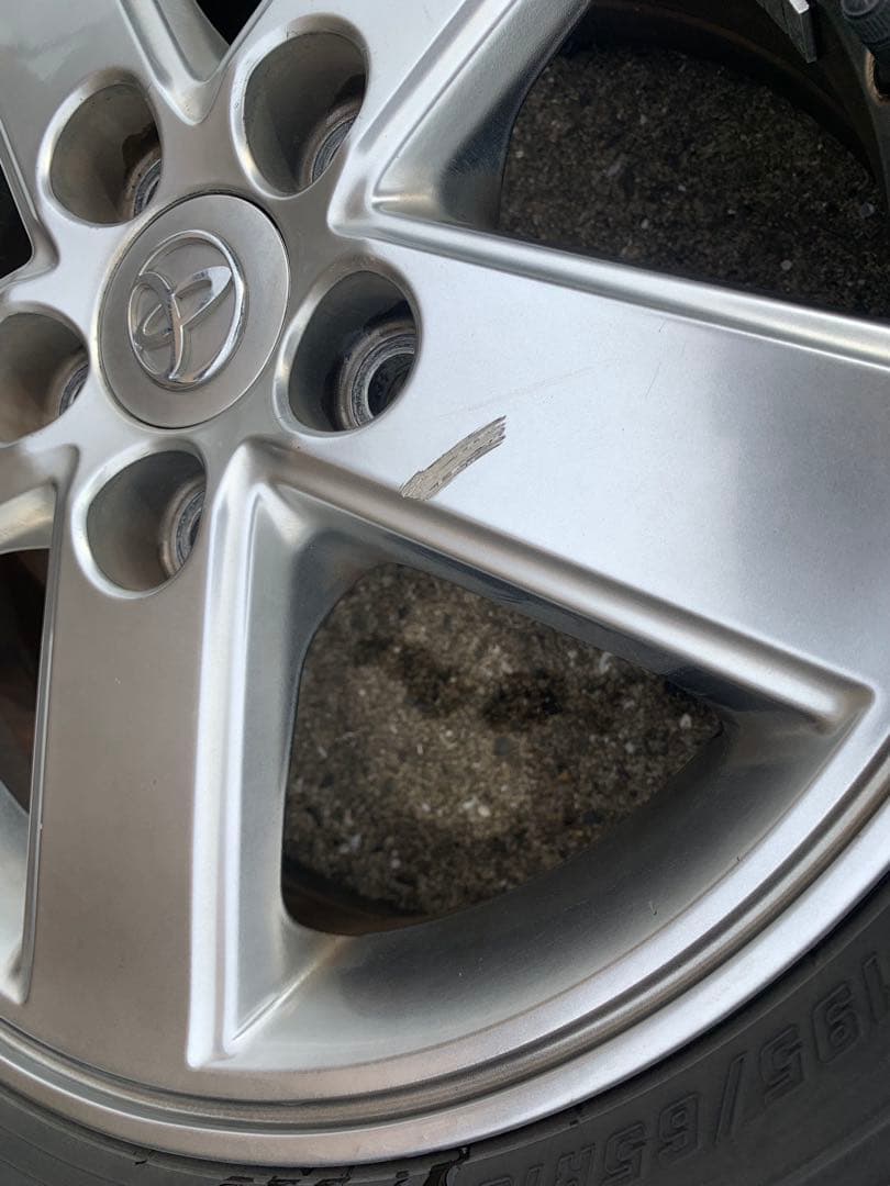 価格商談歓迎。ヴォクシー純正ホイール　スタッドレスタイヤホイールセット