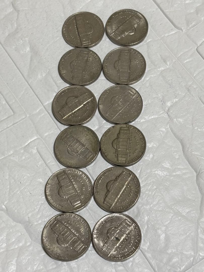アメリカ5セント年数バラバラ
