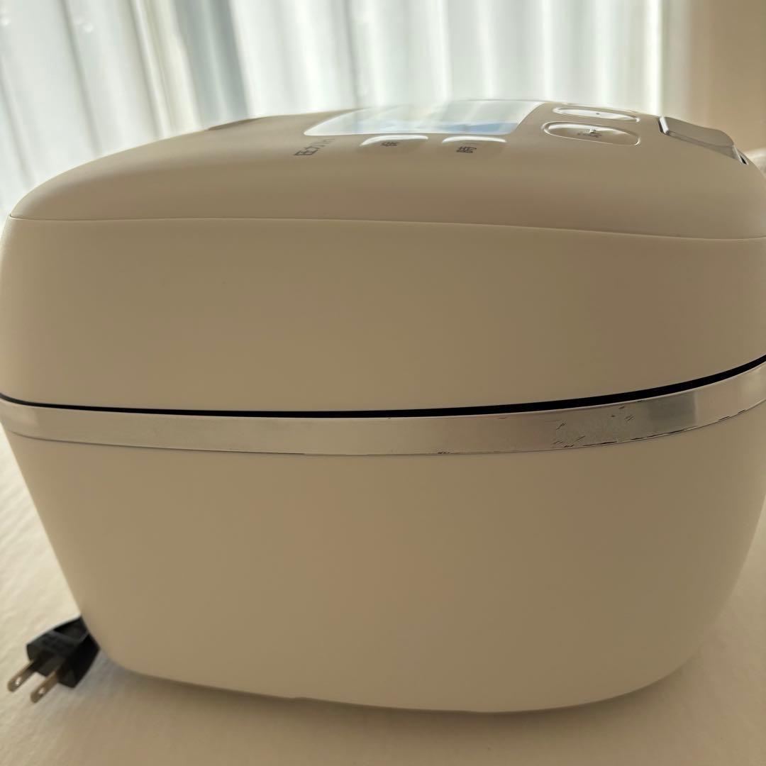 【美品】TIGER 圧力IHジャー炊飯器〈炊きたて〉5.5合 JRI-A100